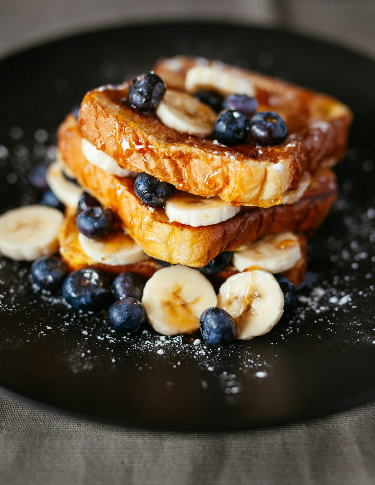 Nybakade mackor och frukost levererade till kontoret av Salty Catering